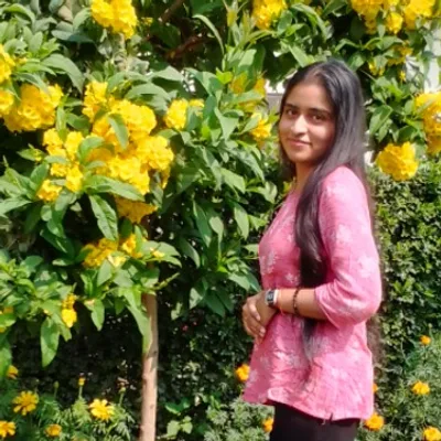 Shivani Srivastava - online tutor